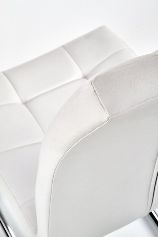 Jedálenská stolička K147 biela