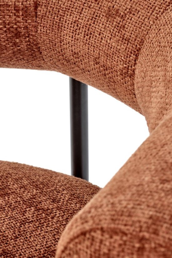 Křeslo HAZARD skořicové